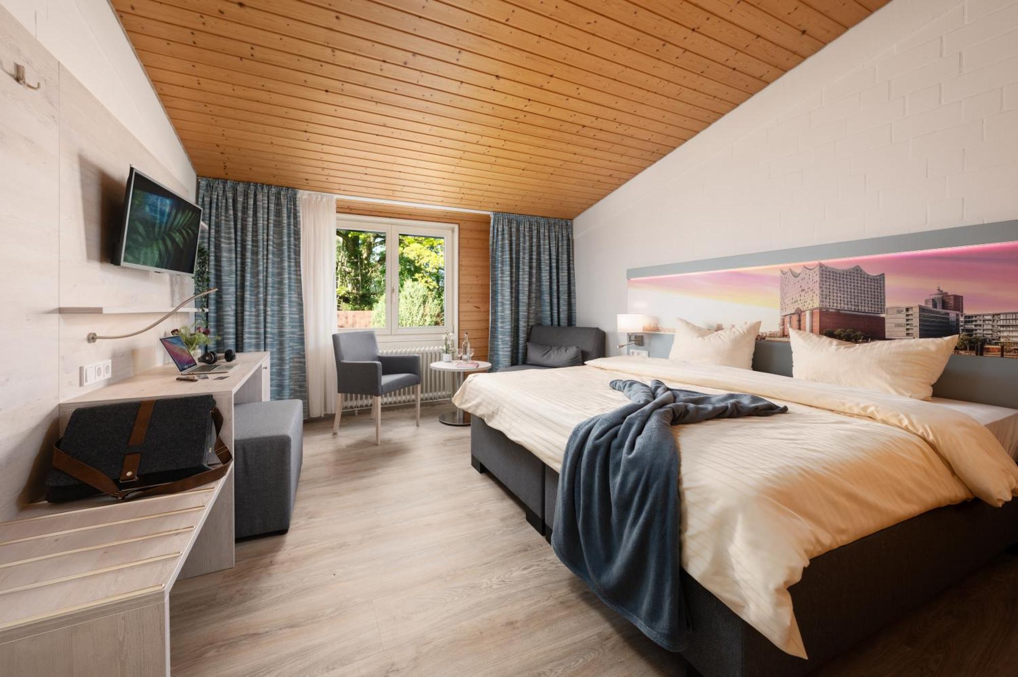 Zur Rennbahn Hotel Drage  Eksteriør billede